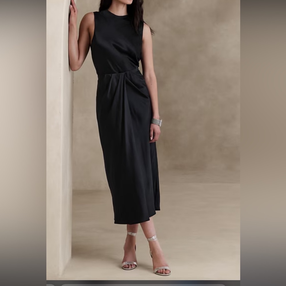 Banana Republic 100% Silk Black Midi skirt